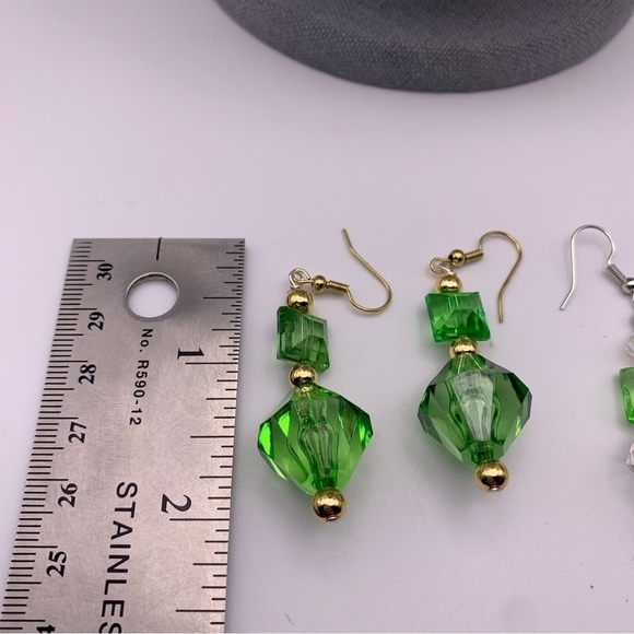 Set of Two NWOT Green Apple and Clear Long Beaded Dangle Earrings - Picture 4 of 5